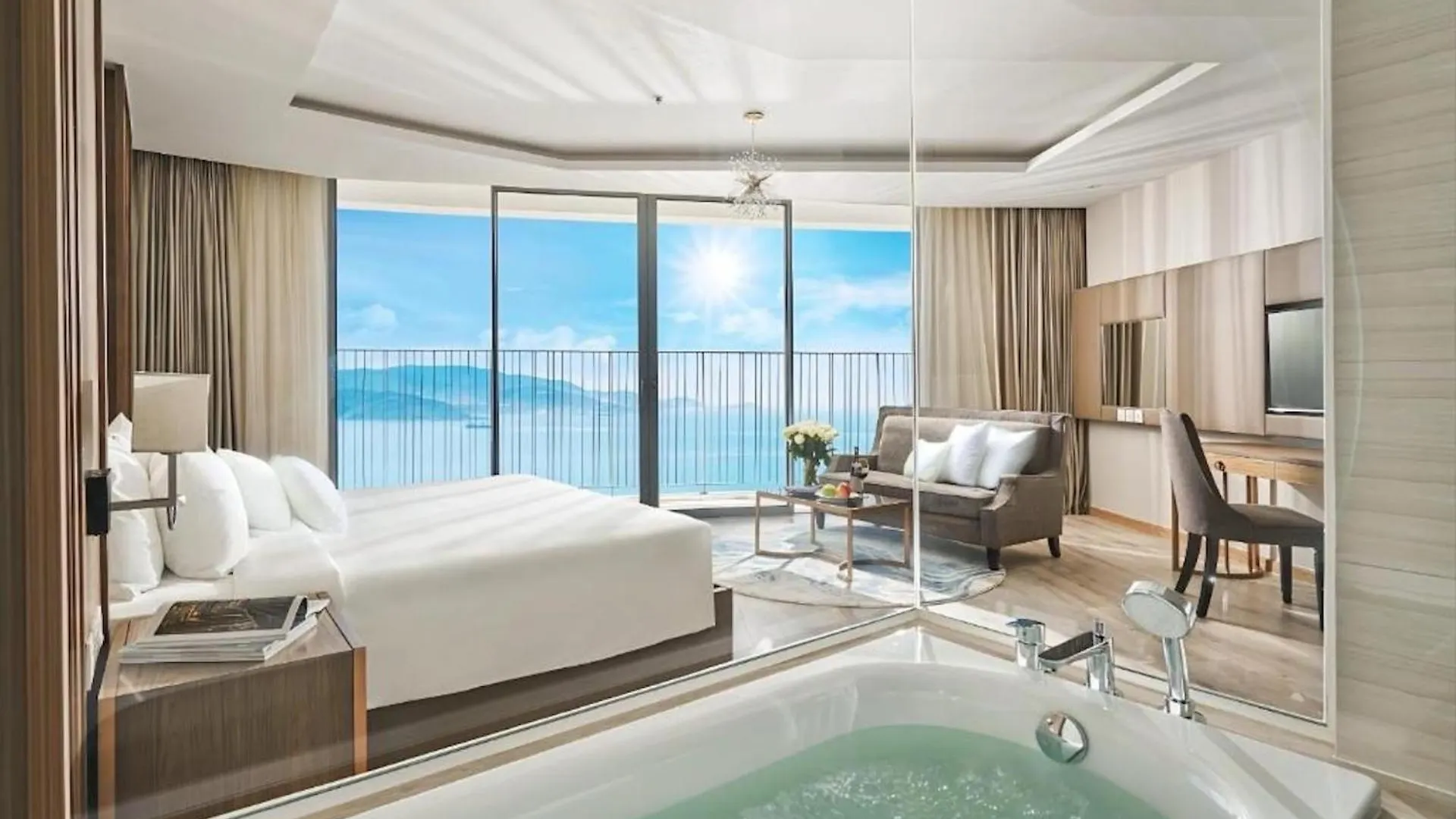 Lyn Panorama Nha Trang Condotel